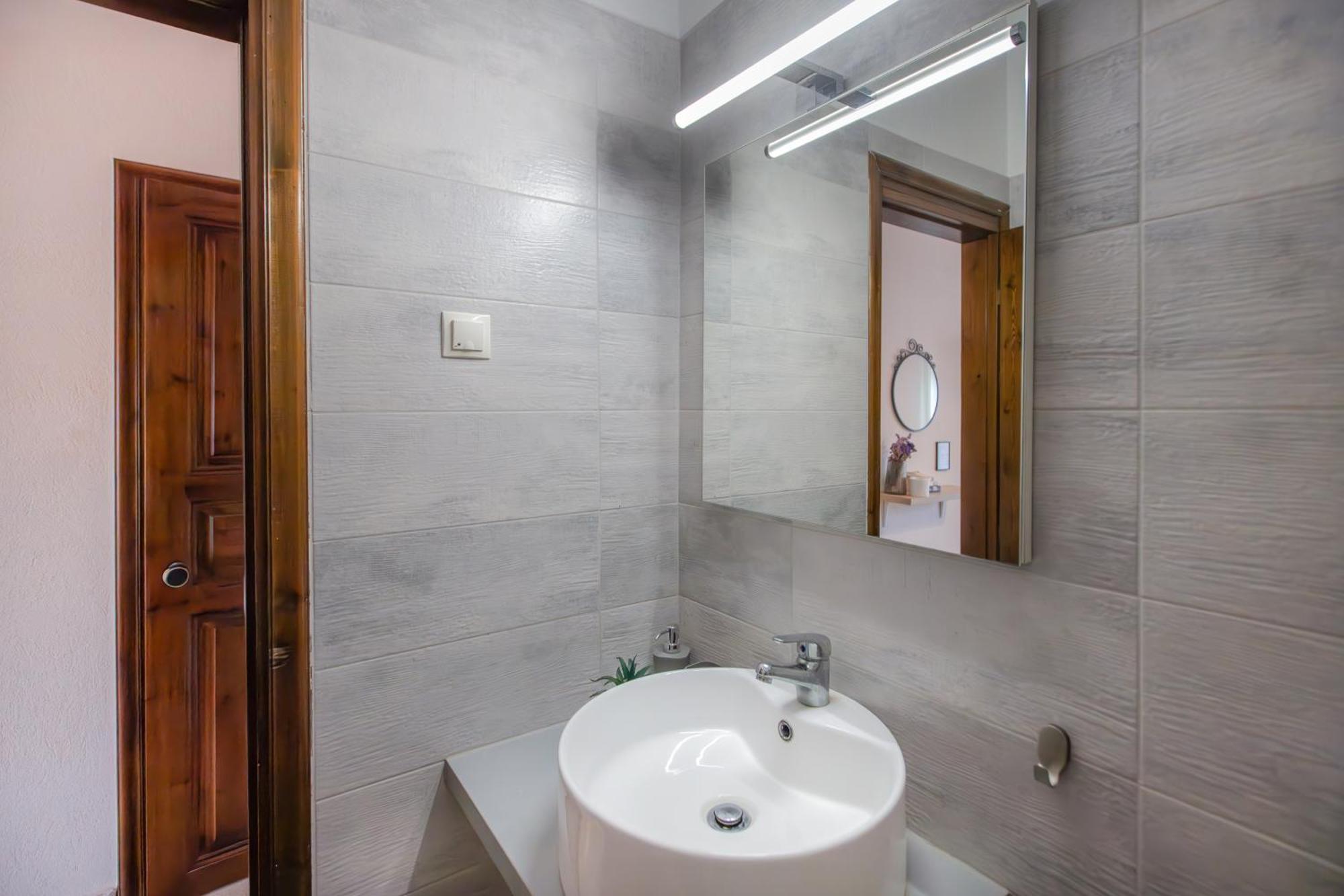 Anastasiadis House * Neos Marmaras