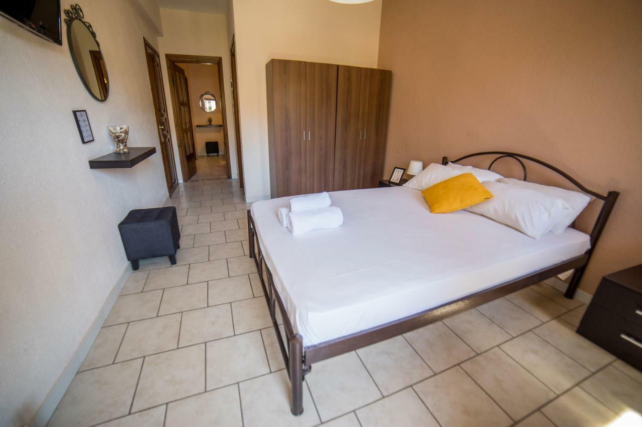 Anastasiadis House * Neos Marmaras